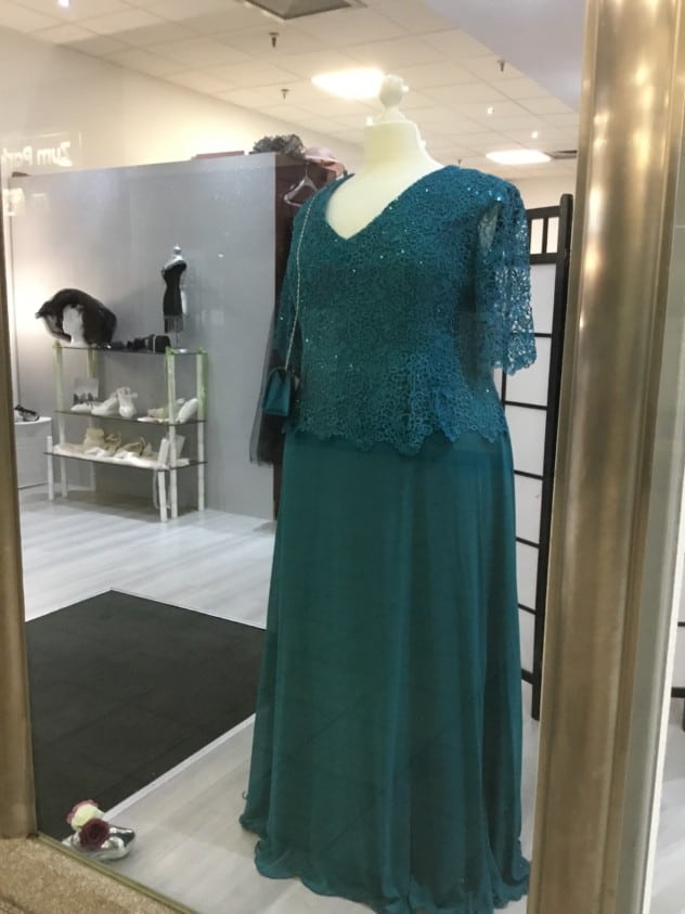 Abendkleid in der Farbe Petrol in der Gr. 44